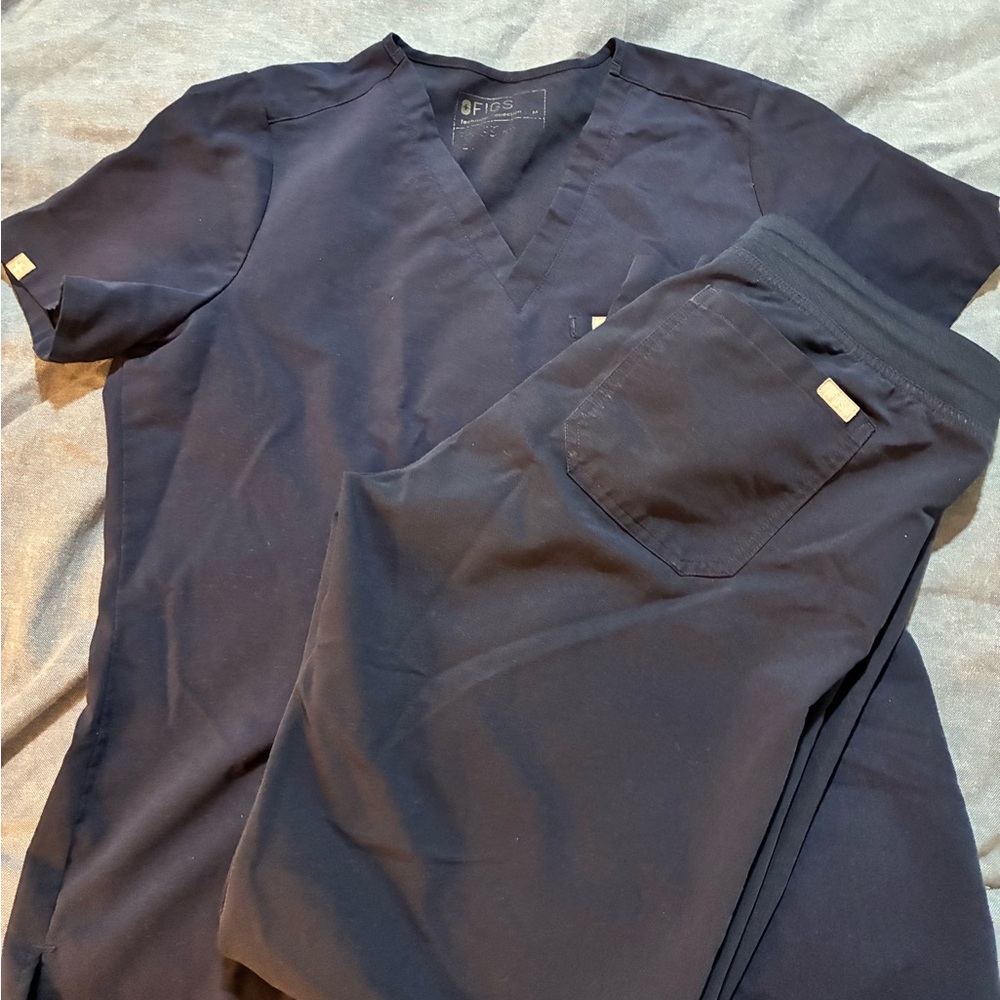 Navy Figs Scrub Set- M